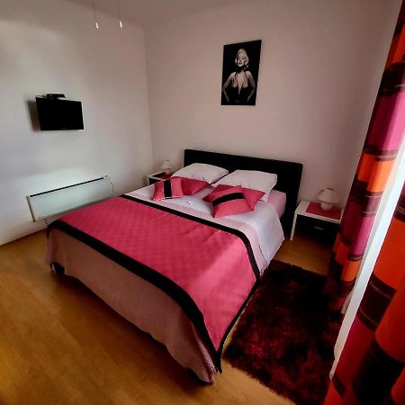 Apartment Lorna & Igor Zuvic Omišalj Buitenkant foto